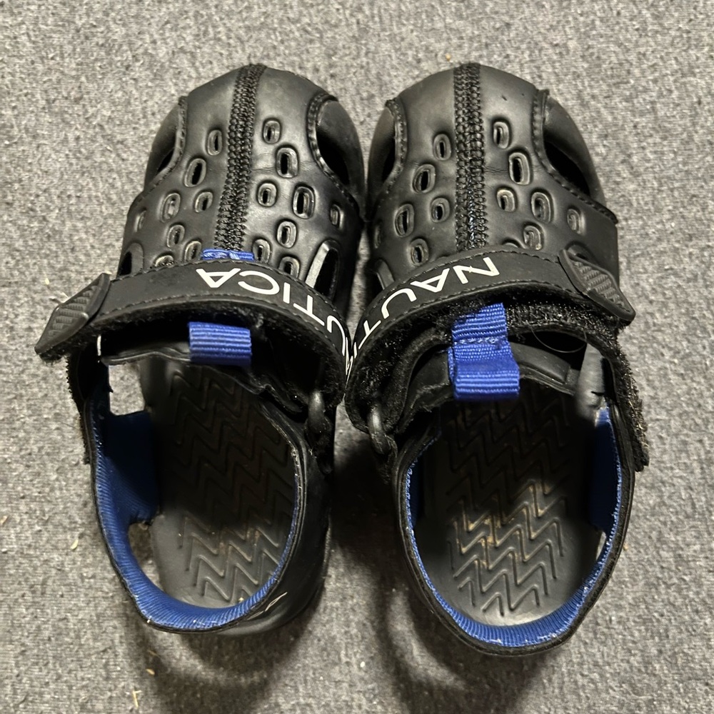 Toddler Boy Nautica Sandals. Hardly Worn. Size 7.